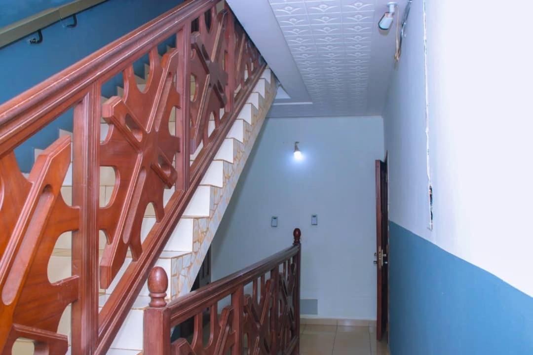 Appartement Meuble 2 Chambres Montee Jouvence Yaoundé Zewnętrze zdjęcie