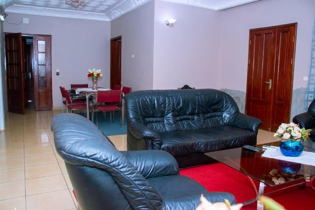 Appartement Meuble 2 Chambres Montee Jouvence Yaoundé Zewnętrze zdjęcie